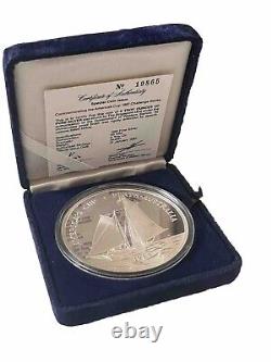 1987 5 Oz Collectible Silver Coin, America's Cup, Australia, $25. Perfect gift